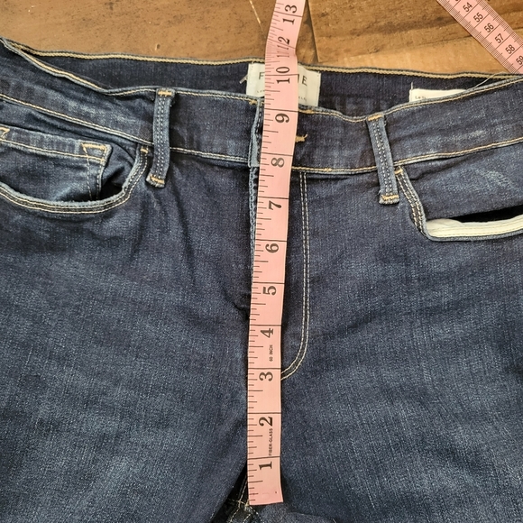 30 Frame Le Skinny de Jeanne Crop Dark Wash Jeans - Picture 4 of 6